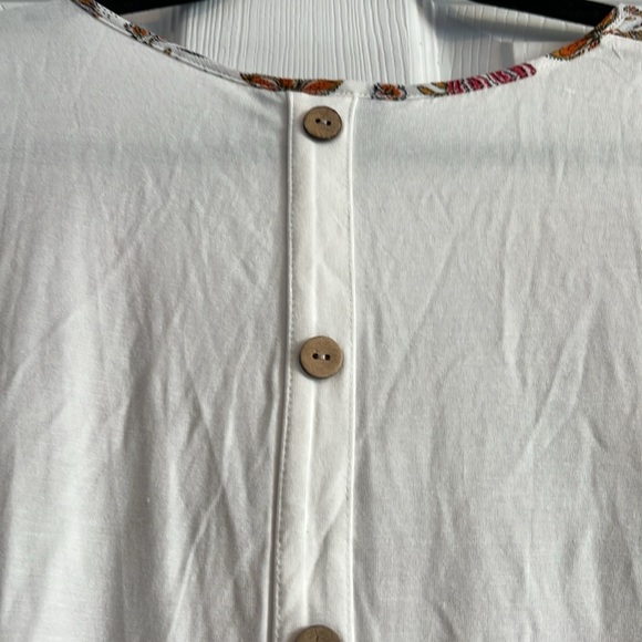 Fortune + Ivy Floral Tank with Buttons on Back - Picture 4 of 5